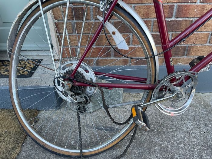 Raleigh bike frame - in need of repair