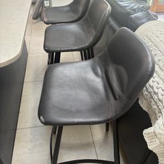 Free Kitchen island bar stools