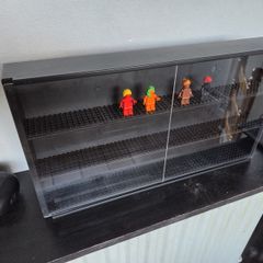 Lego minifigure display case