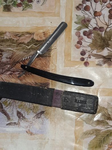 3 Antique Straight Cut Throat Razors In Boxes Price Is For 1 Only For ...