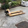 Pallet Truck Image 2