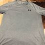 Mens under armour top size S Image 4