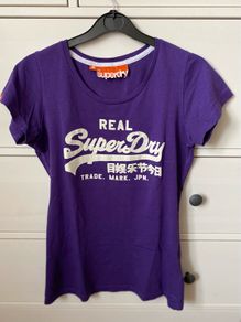Superdry t-shirt / top for women / ladies in very good condition. Size S.