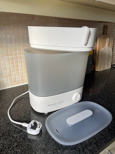 Bottle steriliser