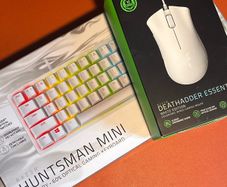 RAZER Gaming Keyboard (Huntsman Mini) + RAZER Gaming Mouse