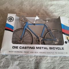 Die Cast Metal Bicycle. Scale 1:10.