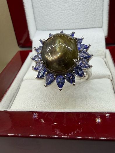Sapphire & Tanzanite Ring