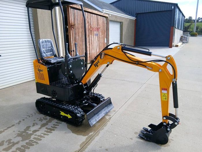 1.5 ton 1.2 ton & 1 ton  mini diggers  NO VAT