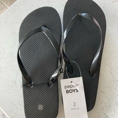 Brand new boys flip flops