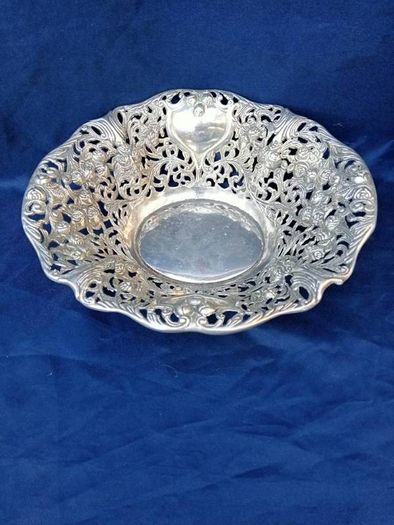 Godinger Silver Plated Pierced Rose Design Basket