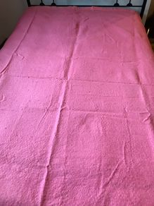 Pre-loved Vintage Pink Blanket