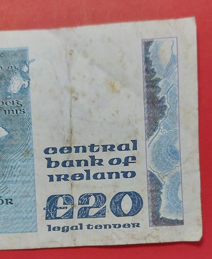 Irish 1981 "YEATS" Twenty pound note in .Fine condition