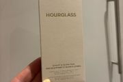 Hourglass lip set