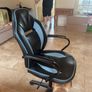desk chair Image 3