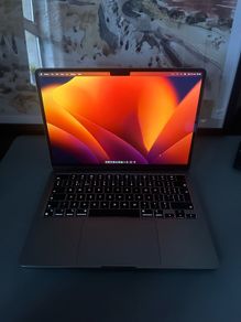 MacBook Air M3 2024