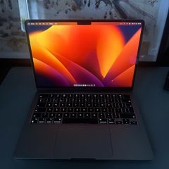 MacBook Air M3 2024