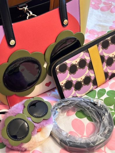 Orla Kiely Exclusive Lola Bag with Large Wallet and Bag Charm