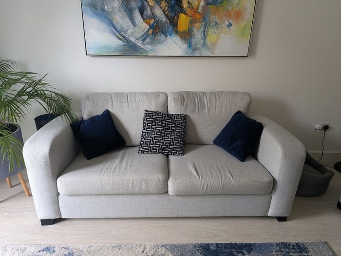 3 seater sofa bed (500eur) and 2 seater sofa (400 eur) for sale