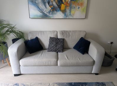 3 seater sofa bed (500eur) and 2 seater sofa (400 eur) for sale