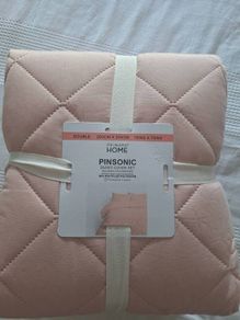 Brand New Double Duvet Set with 2 Pillowcases