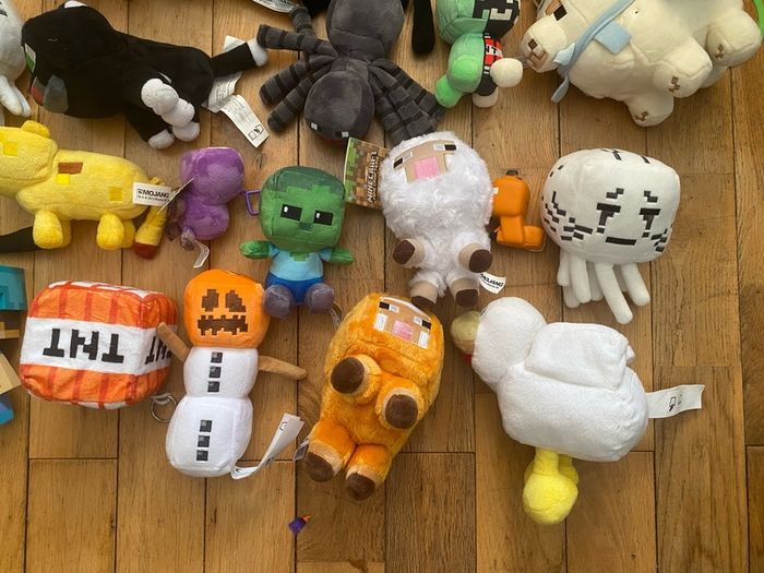 Minecraft plushies x 35