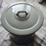 T&G Woodware Bread Crock Image 2