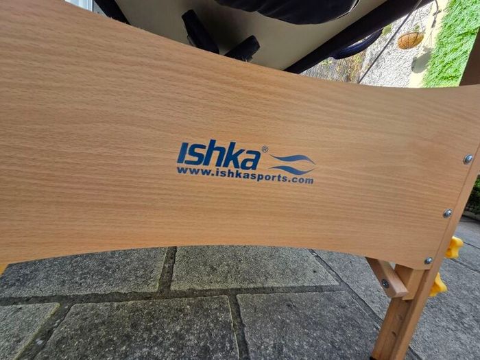 massage table