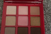 Estee Lauder eyeshadow palette