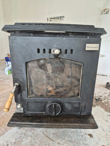Blacksmith 10kw stove with back boiler