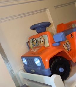 Bluey 4x4 electric ride on car