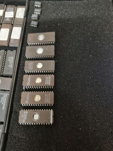 Vintage ics epromss cpus Joblot