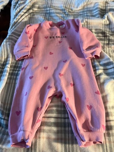 Girls suit 9/12 mths