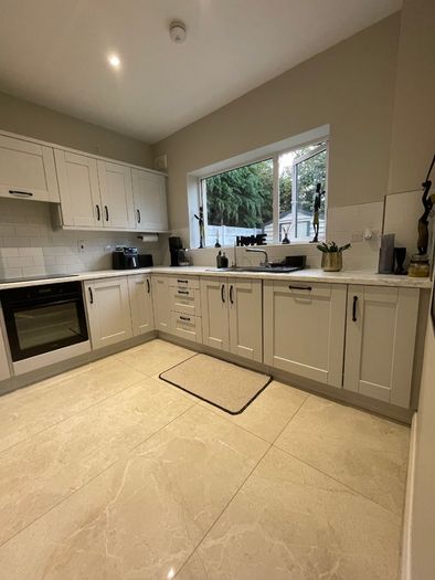 Modern Integrated Kitchen For Sale