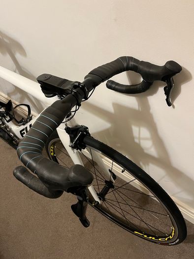Fuji (full carbon, Ultegra Di2)
