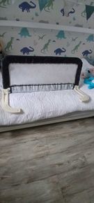 Bed guard rail safety protector