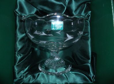Vintage "Eamon Glass Dublin"Hand Engraved In Ireland.