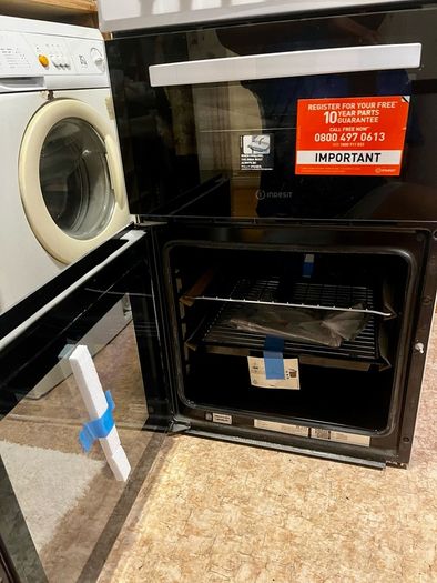 Indesit Electric Oven