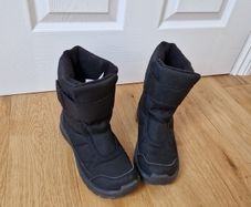 winter quechua waterproof  snow boot size 4uk