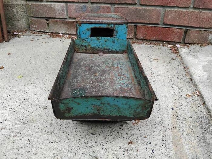 rare blue triang truck