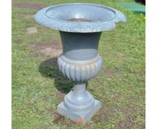 Cast Iron Urn Damaged KAS1247