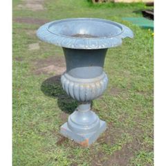 Cast Iron Urn Damaged KAS1247