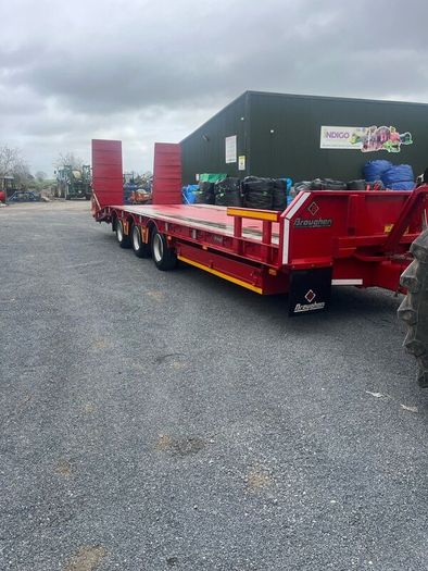 Broughan low loader