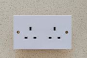 White plug socket 2 gang