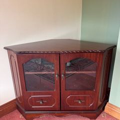 Traditional Wooden Corner Cabinet/ TV Stand
