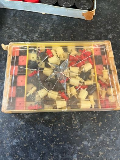 Chad valley draught set / vintage chess travel set