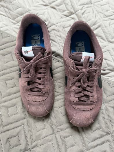 nike cortez shoes