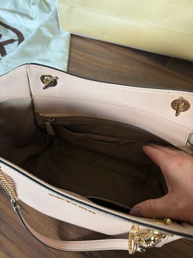 micheal kors handbag