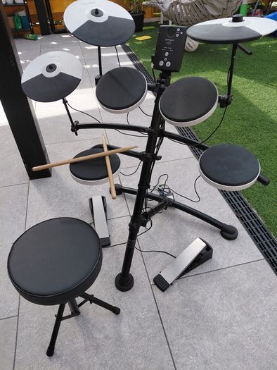 Drum kit