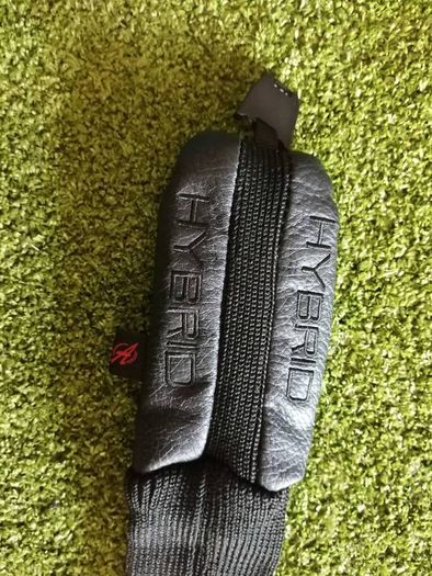 Adams hybrid cover