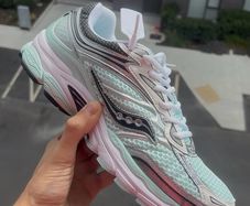 Saucony ProGrid Omni 9